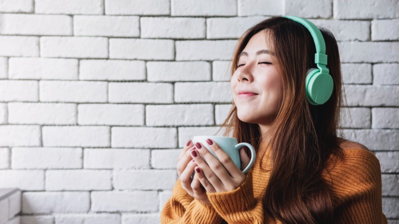 Cách sử dụng âm thanh nhẹ nhàng để thư giãn